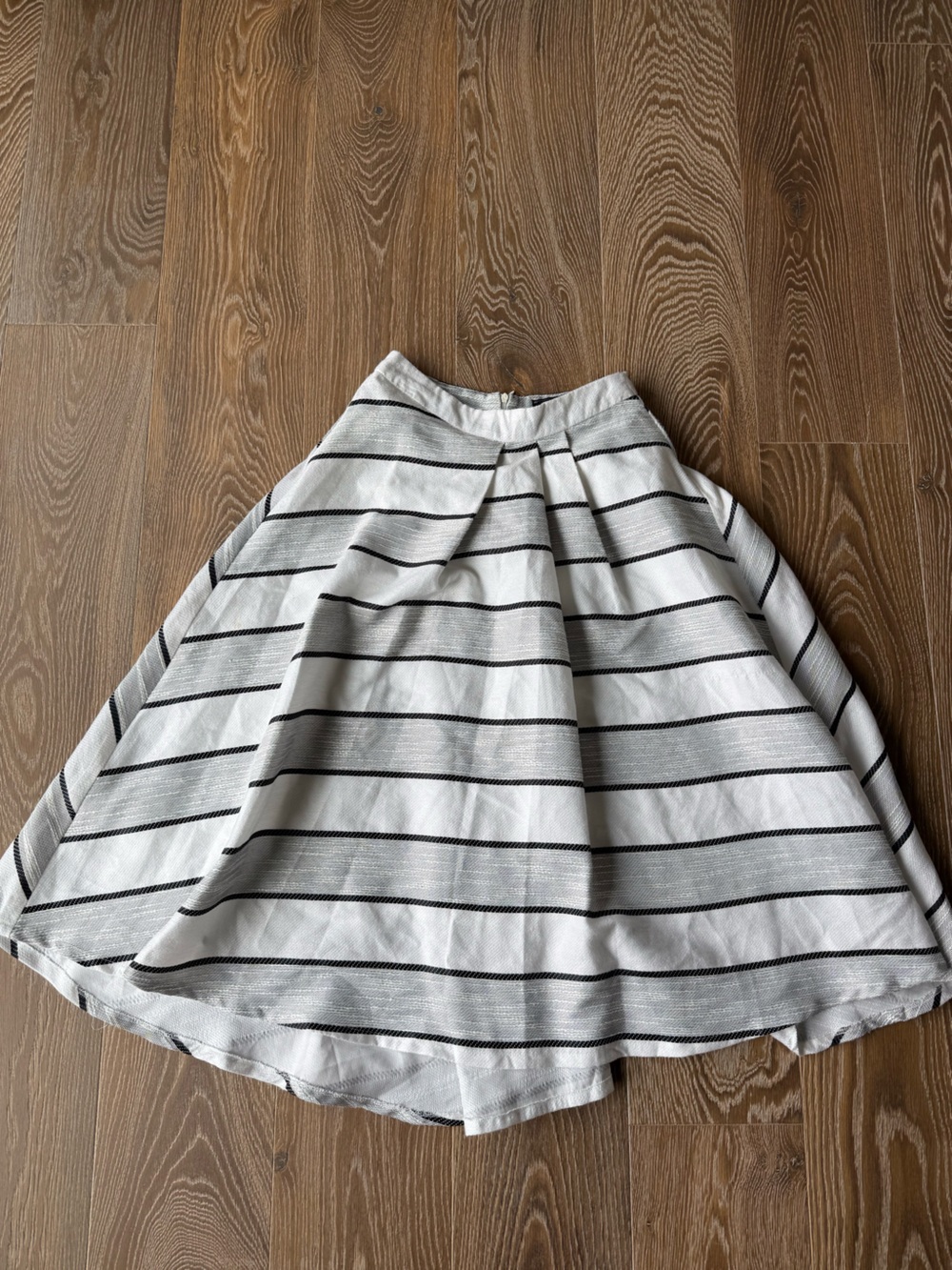 AKIRA Women’s Black and White Striped A-Line Skirt